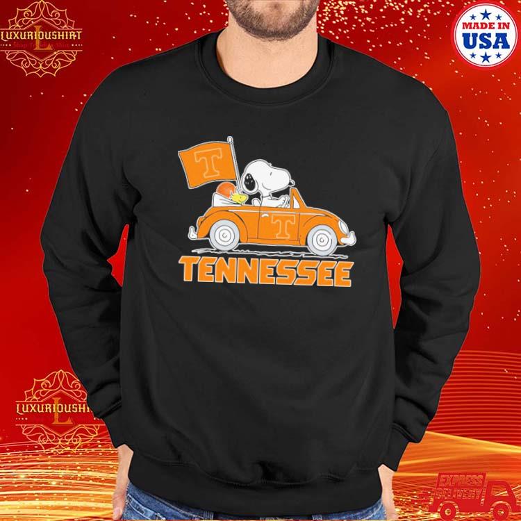 Snoopy And Woodstock Drive Car Chicago Bears T-Shirt by Tee5days