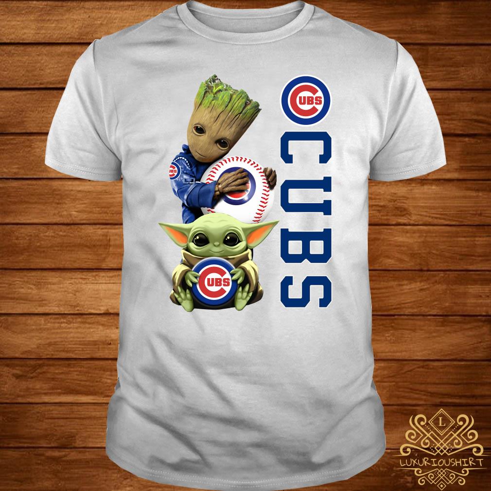 Official Baby Yoda Hug Chicago Cubs Shirt - Thefirsttees